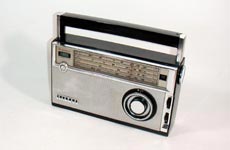 SHIRASUNA DENKI MODEL 9TS-375 RADIO