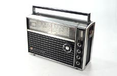 NATIONAL PANASONIC MODEL R-2500B 5BAND RADIO