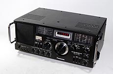 National Panasonic MODEL RF-4800 10BAND RADIO