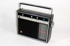 NATIONAL PANASONIC MODEL RF-710 FM/AM 2BAND RADIO