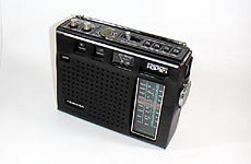 TOSHIBA MODEL RP-760F MW/SW/FM 3BAND RADIO