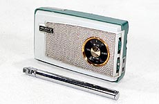 SONY MODEL TR-724 BC/SW 2BAND RADIO