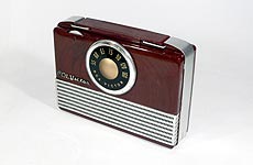 RCA Victor MODEL B-411 AM RADIO