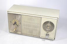 GENERAL ELECTRIC MODEL C1479-B AM RADIO