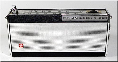 NATIONAL PANASONIC MODEL RF-820 FM/AM 2BAND RADIO
