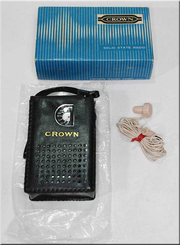 CROWN TR-675 AM RADIO